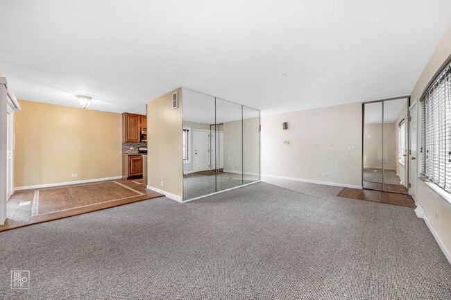 Foto del edificio - Roselle Two Bed Ranch
