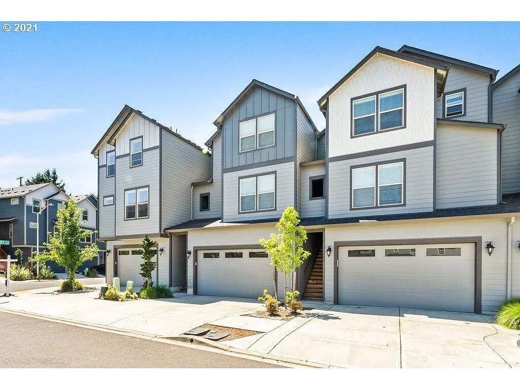 Foto principal - 123 Loganberry Ct