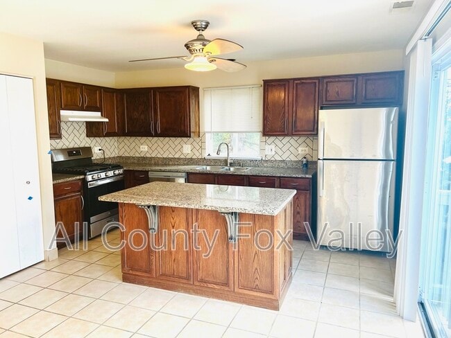 Building Photo - 922 Darla Ct