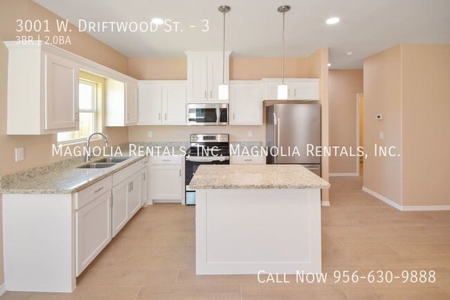 Building Photo - 3001 W Driftwood St