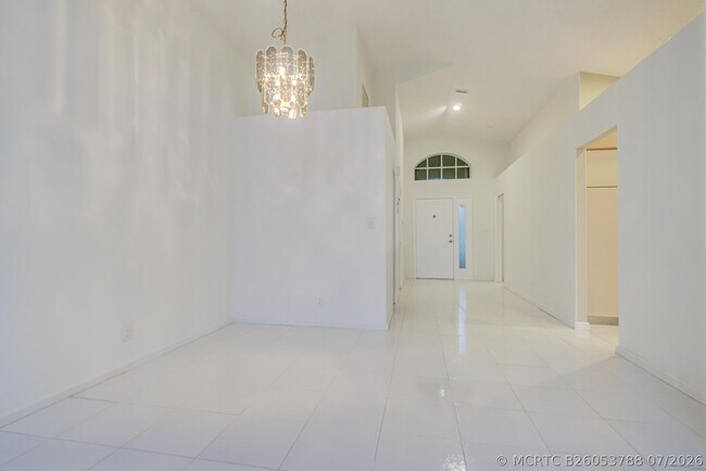 Foto del edificio - 7620 Stirling Bridge Blvd N