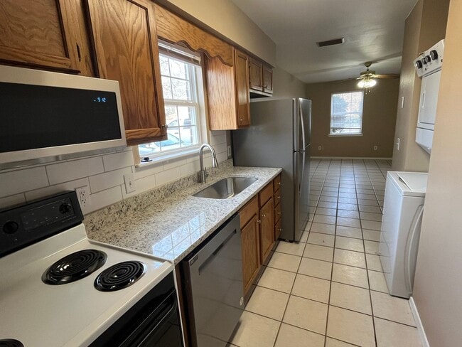 Foto del edificio - 1508 E 13th St
