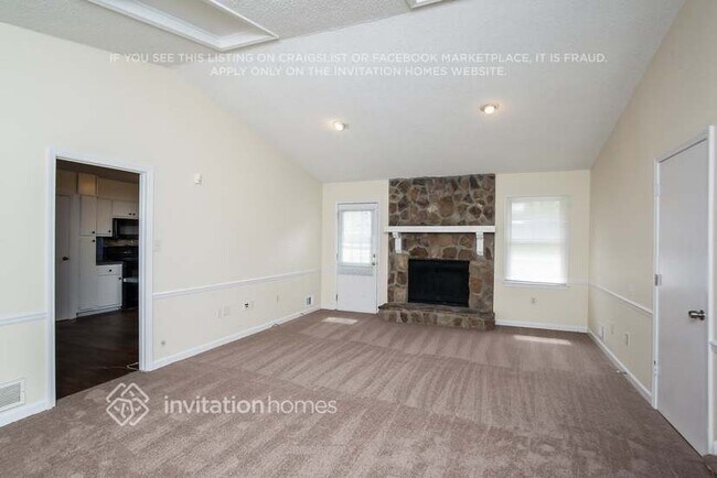 Building Photo - 2251 Rock Creek Dr