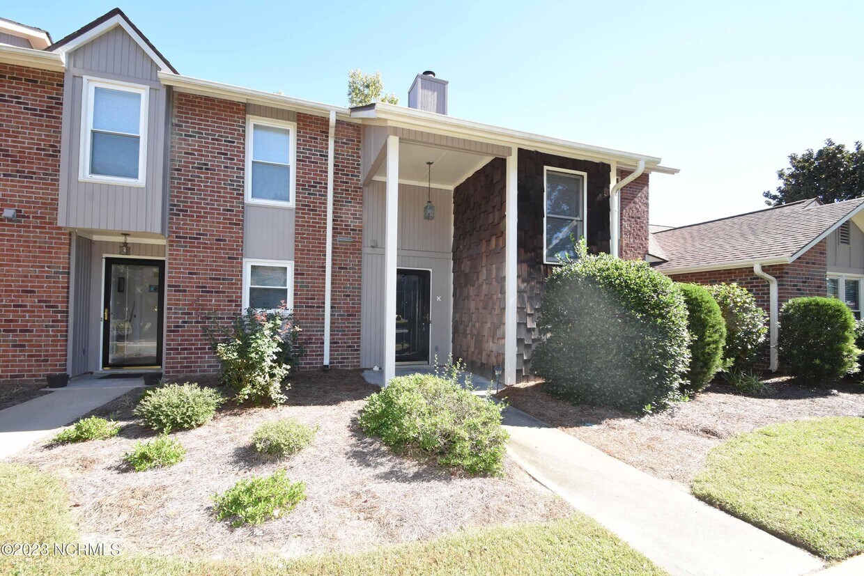 1829 Quail Ridge Rd, Greenville, NC 27858 Townhome Rentals in