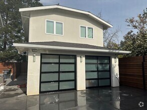 Building Photo - 1550 Murdell Ln