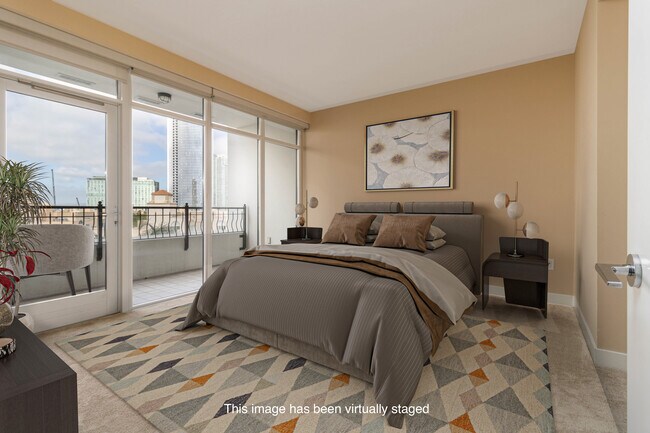 Foto del edificio - 700 W Harbor Dr