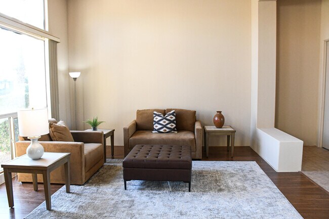 Foto del edificio - 75940 Nelson Ln