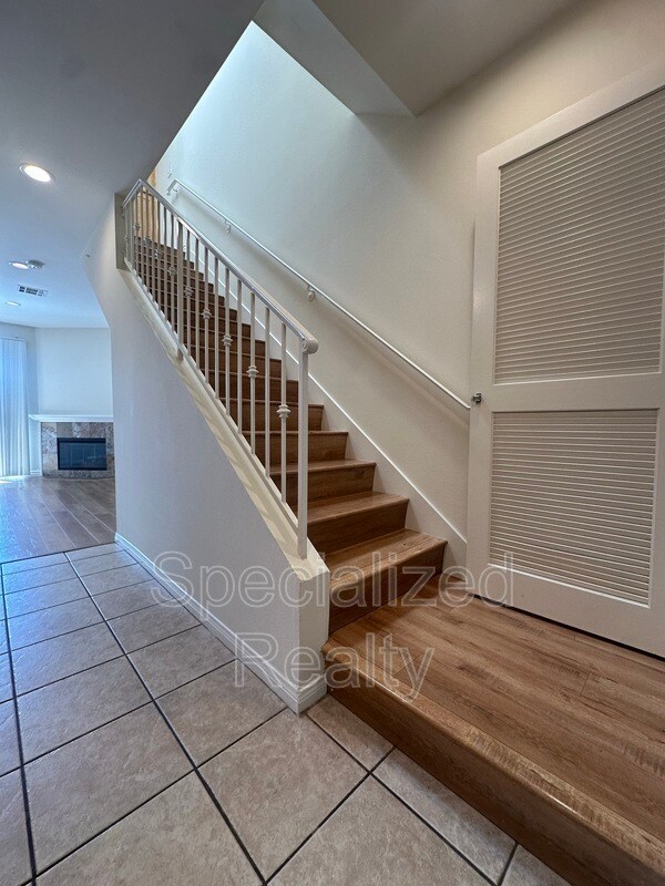 Foto del edificio - 5716 Whitsett Ave