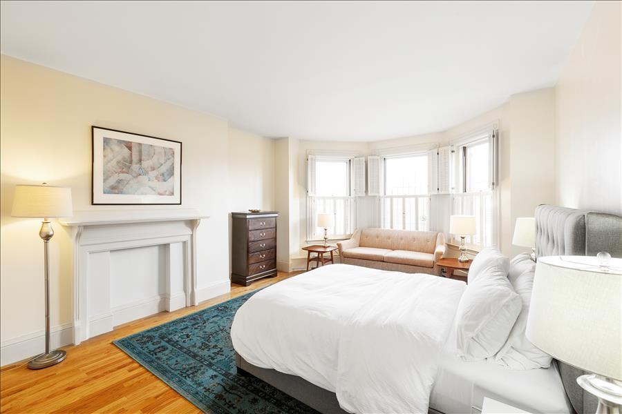 Foto principal - 385 Commonwealth Ave