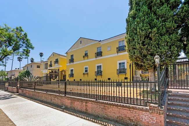 Building Photo - * BEAUTIFUL AND NEWLY RENOVATED TWO BEDROO...