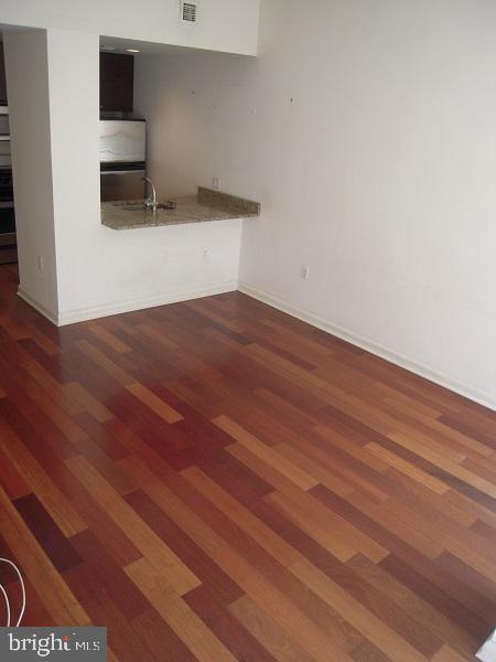 Foto del edificio - 22 S Front St