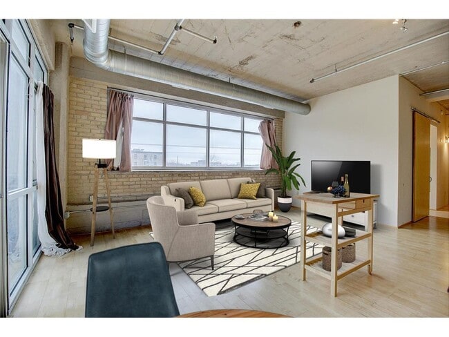 Building Photo - 748 N 3rd St