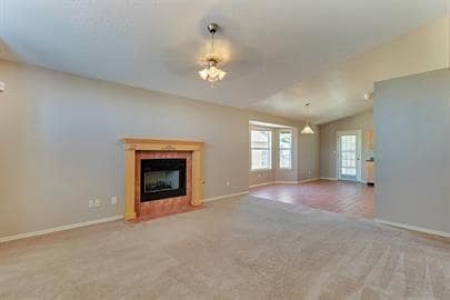 Building Photo - Single story 3 bedroom 2 bath home with REFRIGERATED AIR.