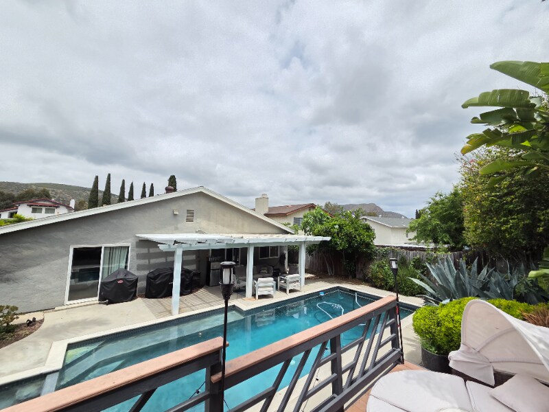 Foto principal - 8073 Hillandale Dr