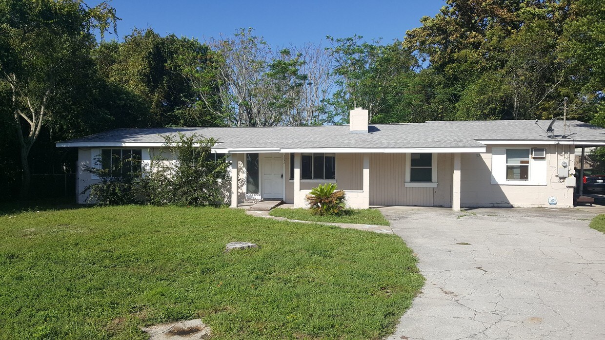Primary Photo - 117 N San Souci Blvd