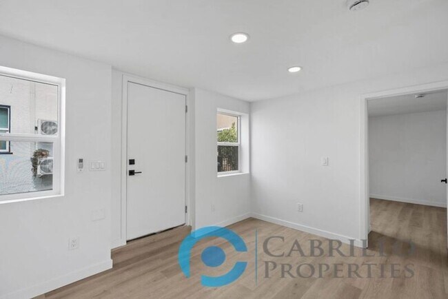 Foto del edificio - 4569 North Ave