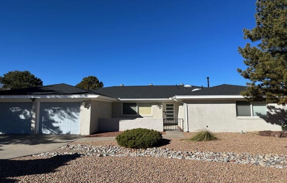 1017 Wagonwheel St SE, Albuquerque, NM 87123 House Rental in
