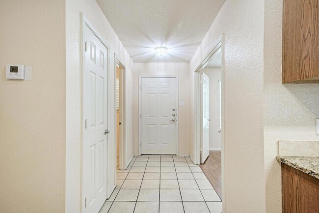 Foto del edificio - 1508 Big Bend Dr