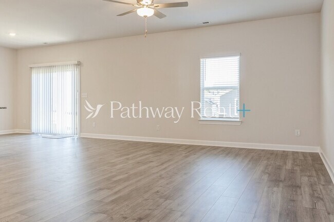 Building Photo - 2314 Alberto Dr