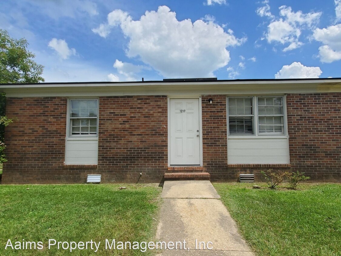 Foto principal - 2 br, 1.5 bath House - 1217 Southwood Drive