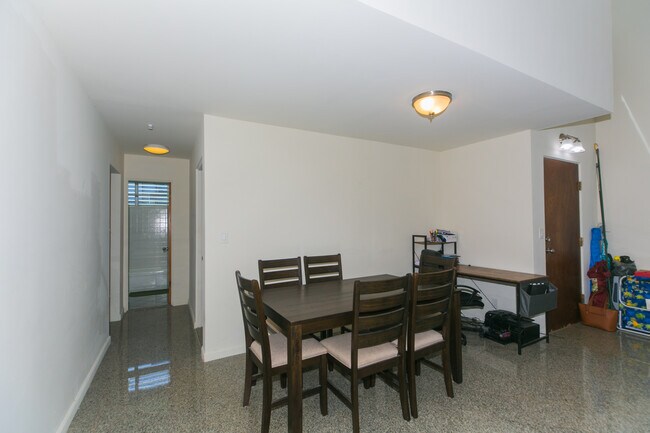 Foto del edificio - 98-430-430 Kilinoe St