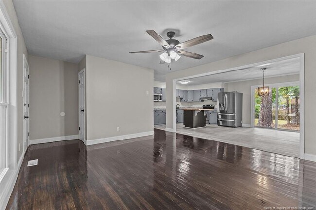Foto del edificio - 7238 Ainsley St