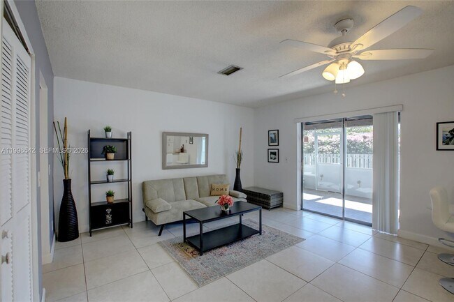 Foto del edificio - 418 SE 4th St