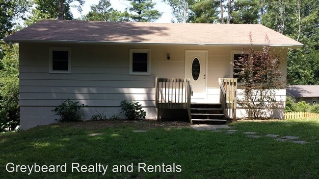 Building Photo - 96 Appian Way