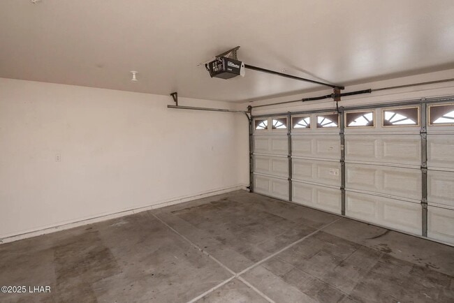 Building Photo - 3188 Desert View Ct