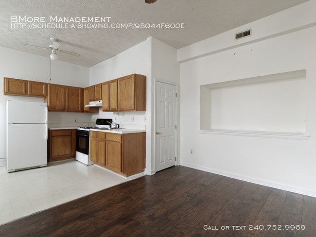 Building Photo - Cozy 1 bedroom & den located in Federal Hill