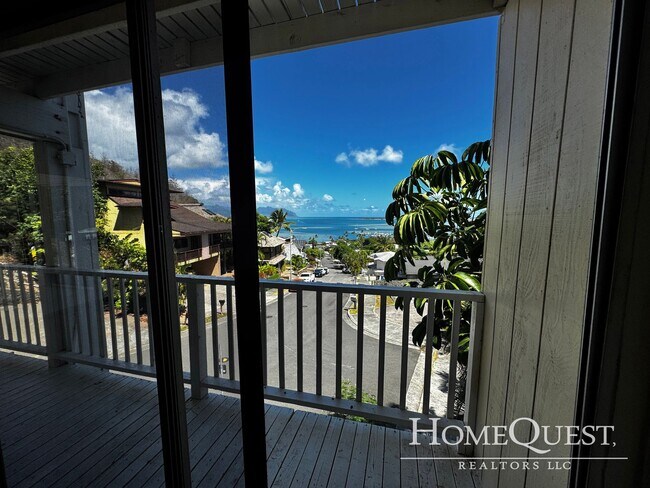 Foto del edificio - Large 4BR/2.5BA Home with a View!  $4500/mo