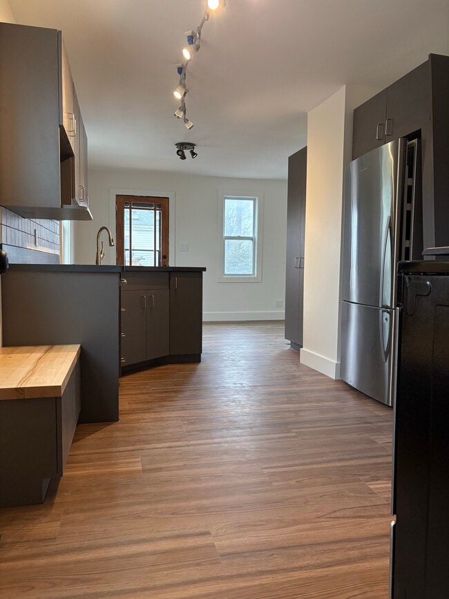 Cocina - 1315A E Seeley St