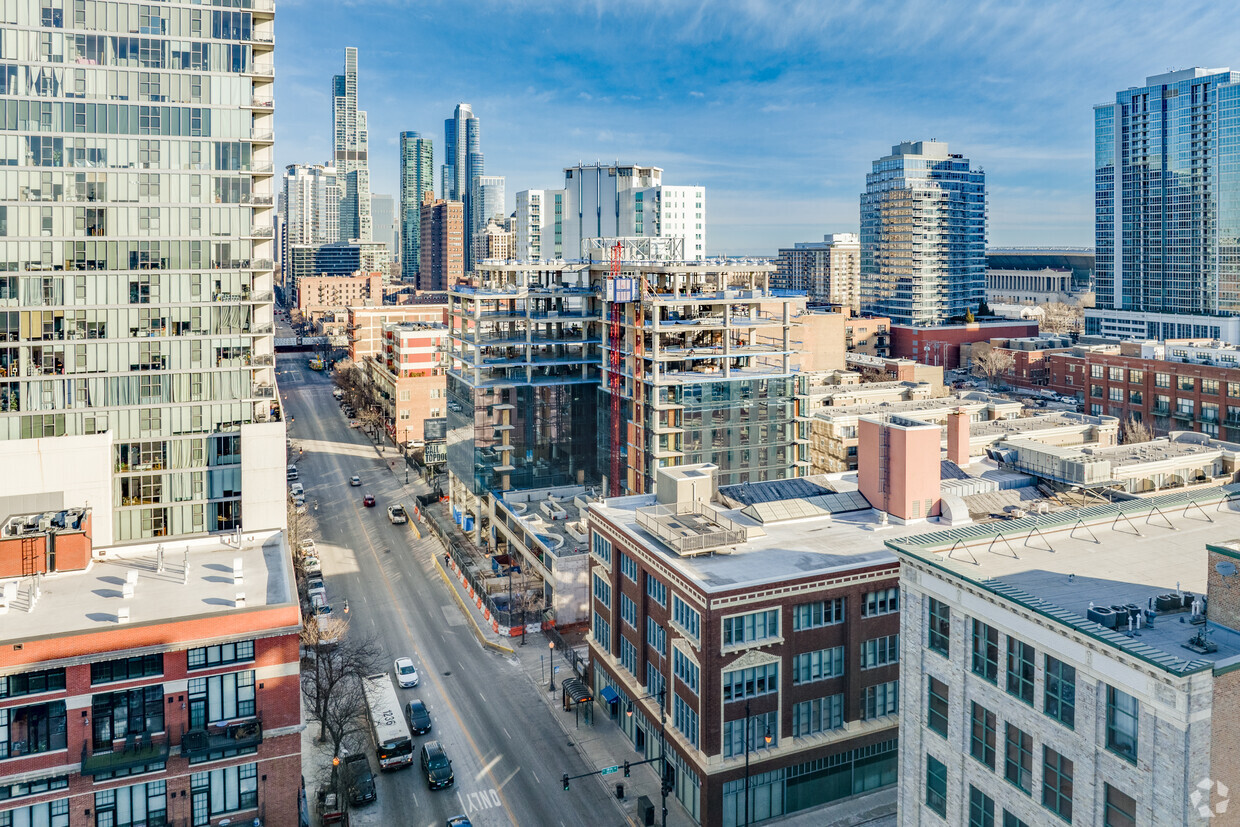 1723 S Michigan Ave - Neveseno Apartments