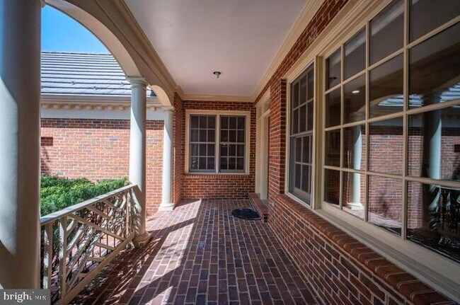 Foto del edificio - 7809 Hidden Meadow Terrace
