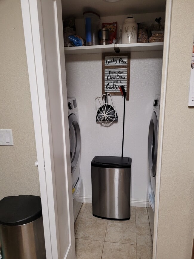 Laundry Room - 200 E Southern Ave