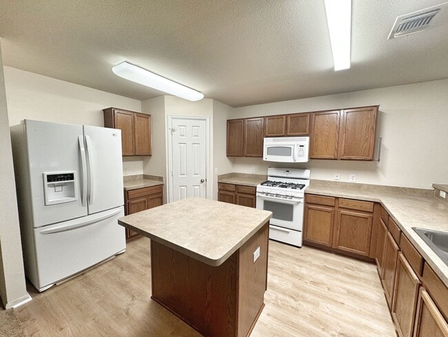 Foto del edificio - 5-Bedroom Cul-de-Sac Home Minutes from Lackland AFB