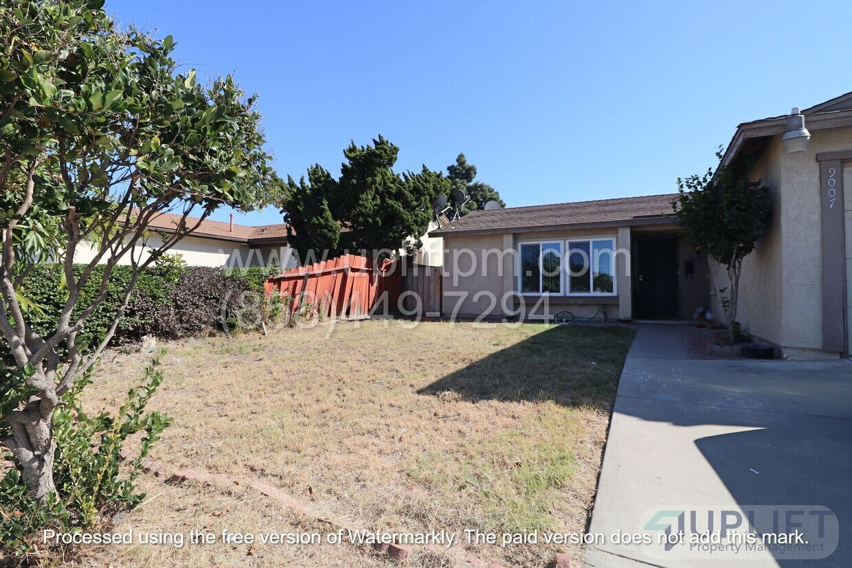 Primary Photo - 4 bed, 2 Bath Home With Fenced Yard and at...