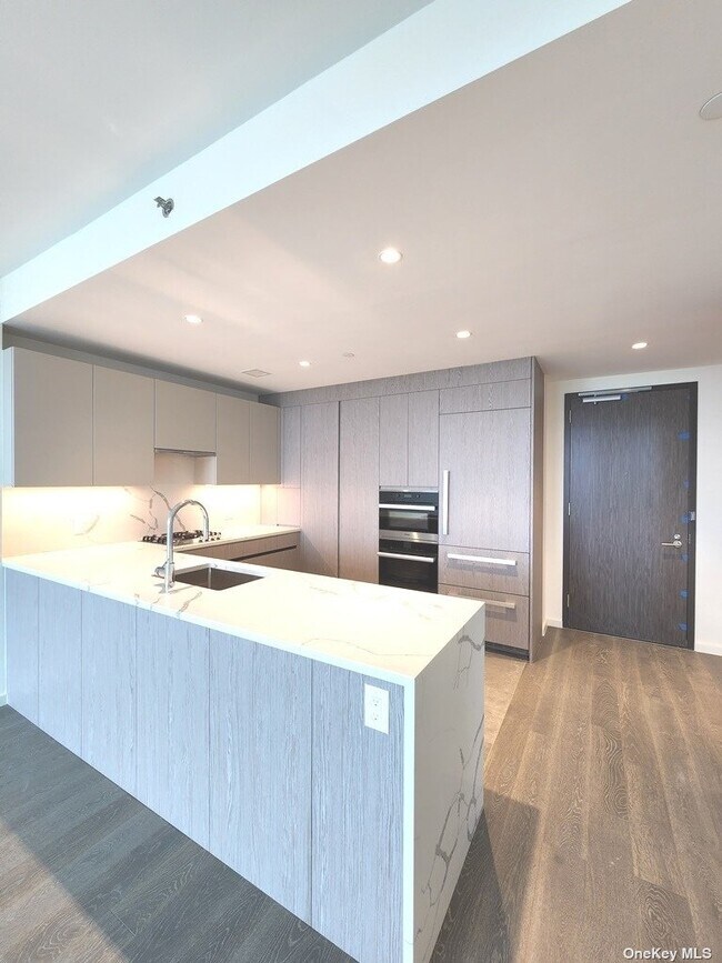 Foto del edificio - 133-36 37th Ave