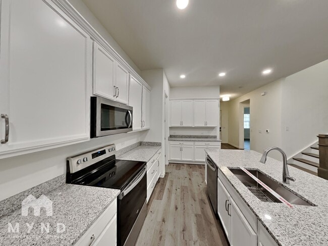 Building Photo - 4607 Kobus Ct.