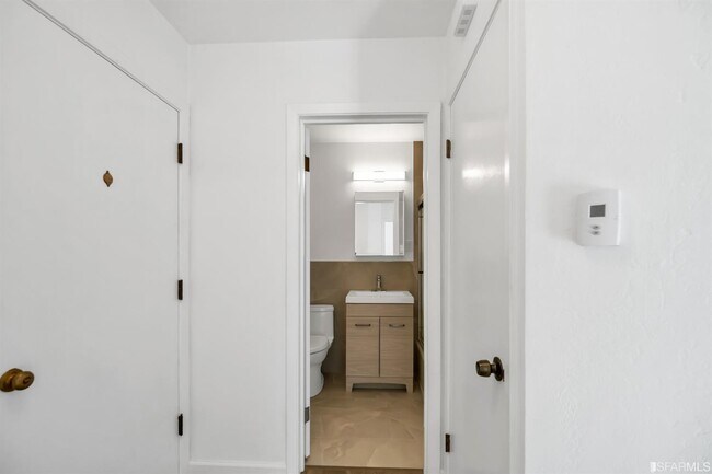 Building Photo - 1700 19th Ave