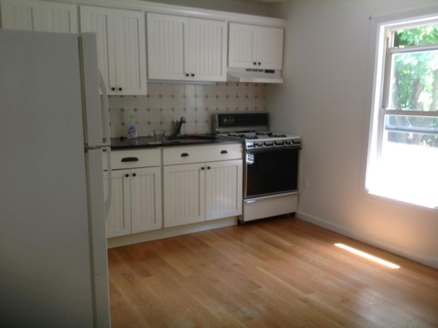 Building Photo - 227 S Greenbush Rd