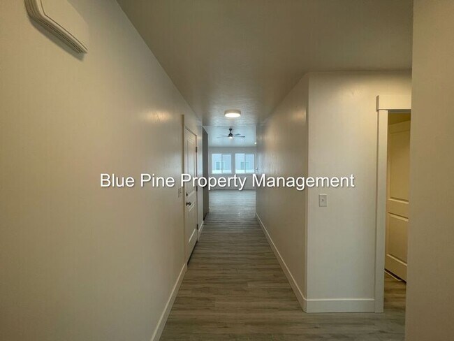 Building Photo - 5847 Wildrose Ave