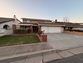 Building Photo - 8261 Somerdale Ln