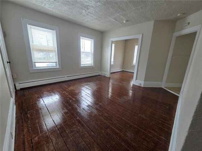 Foto del edificio - 292 Pleasant St