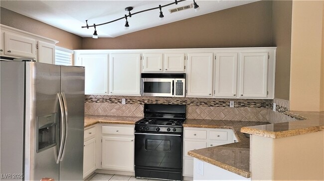 Building Photo - 1712 Matador Way