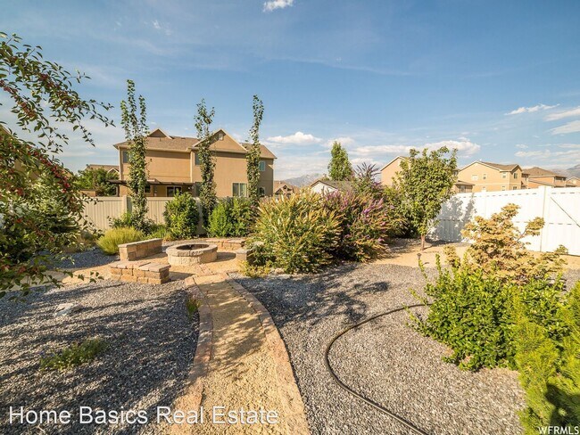 Building Photo - 4 br, 3 bath House - 356 S 1850 W