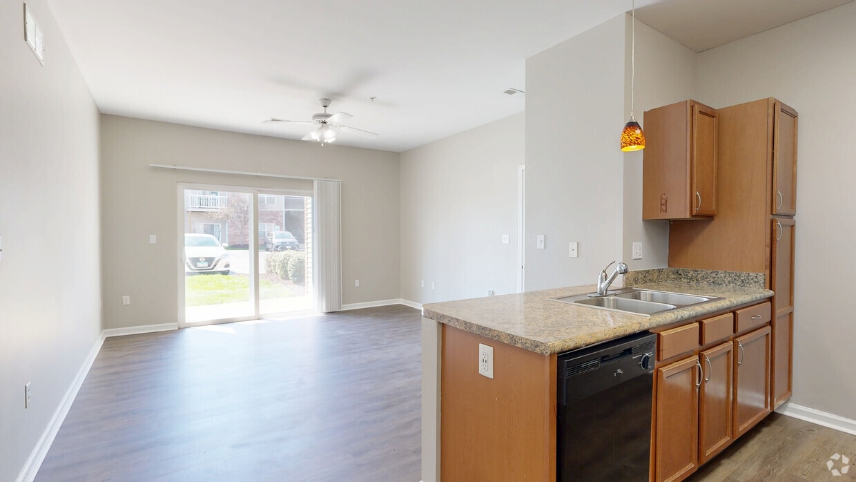 Photo - Villas At Crystal Lake Apartments