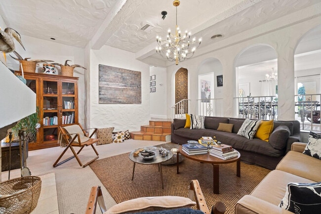 Foto del edificio - 3399 70th Ln N