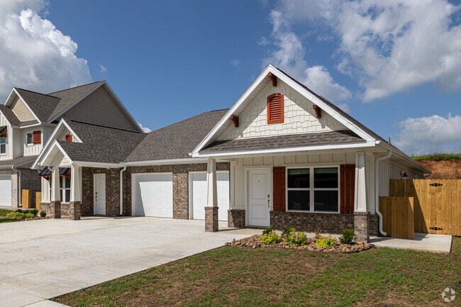 Building Photo - Been Road Villas
