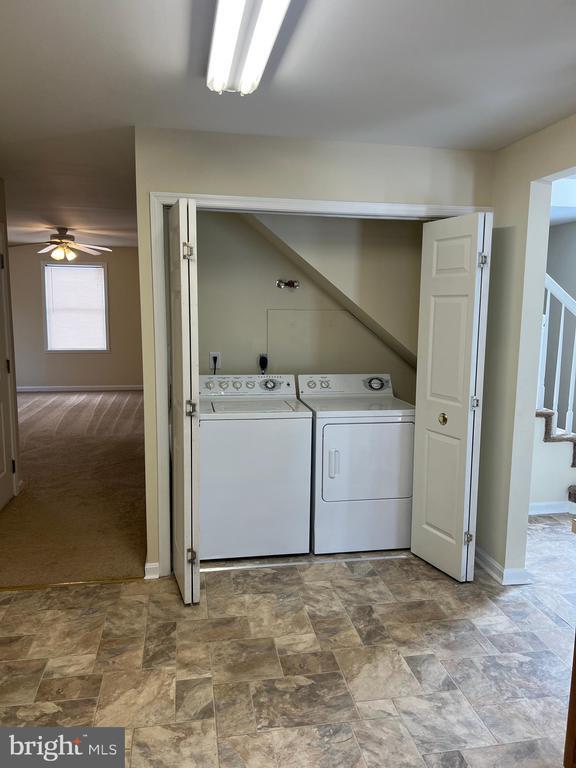 Building Photo - 1221 Delmont Rd